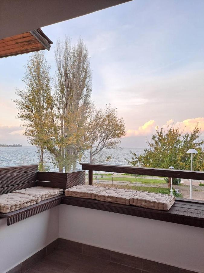 Vrachos Suites Егіо Екстер'єр фото