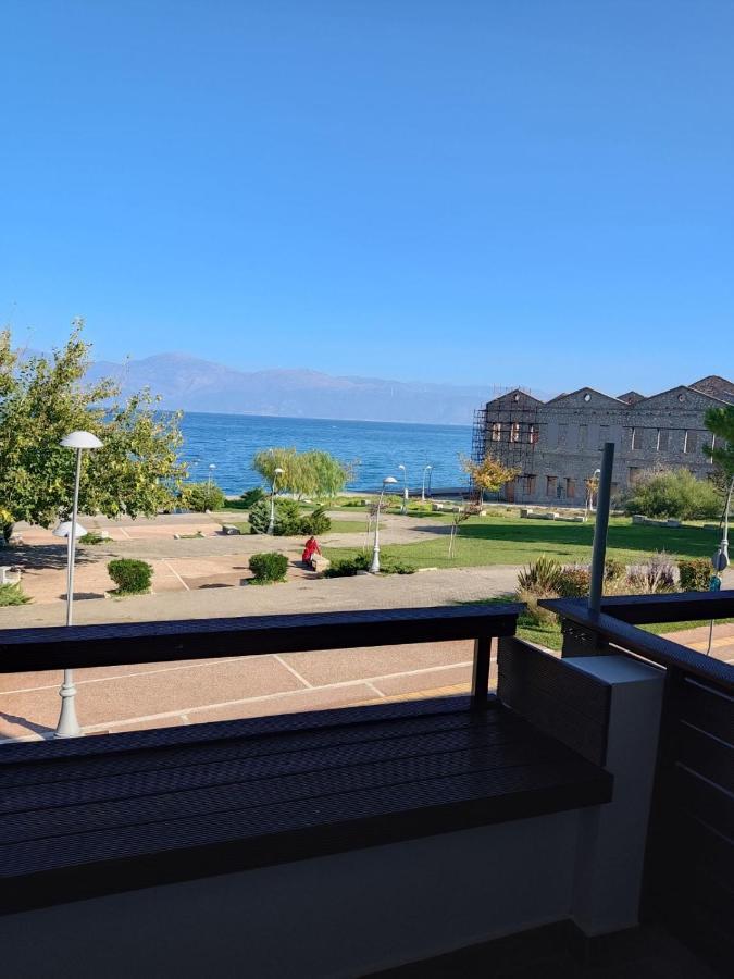 Vrachos Suites Егіо Екстер'єр фото